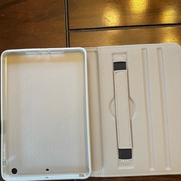 Red Tablet Cover for iPad Mini in burgundy - Picture 3 of 5